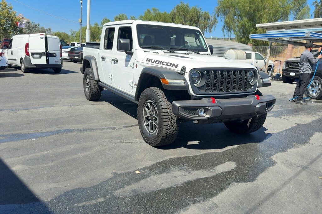 Used 2025 Jeep Gladiator Rubicon Truck Crew Cab