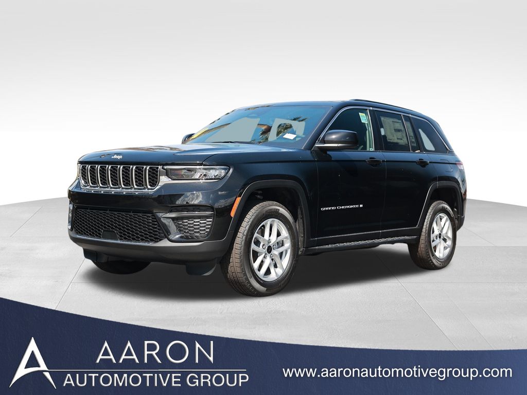 2025 Jeep Grand Cherokee Laredo's photo