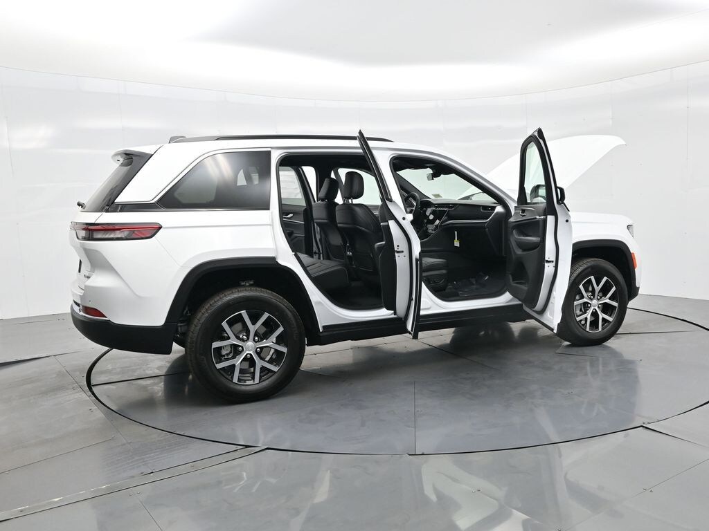 New 2025 Jeep Grand Cherokee Limited Sport Utility