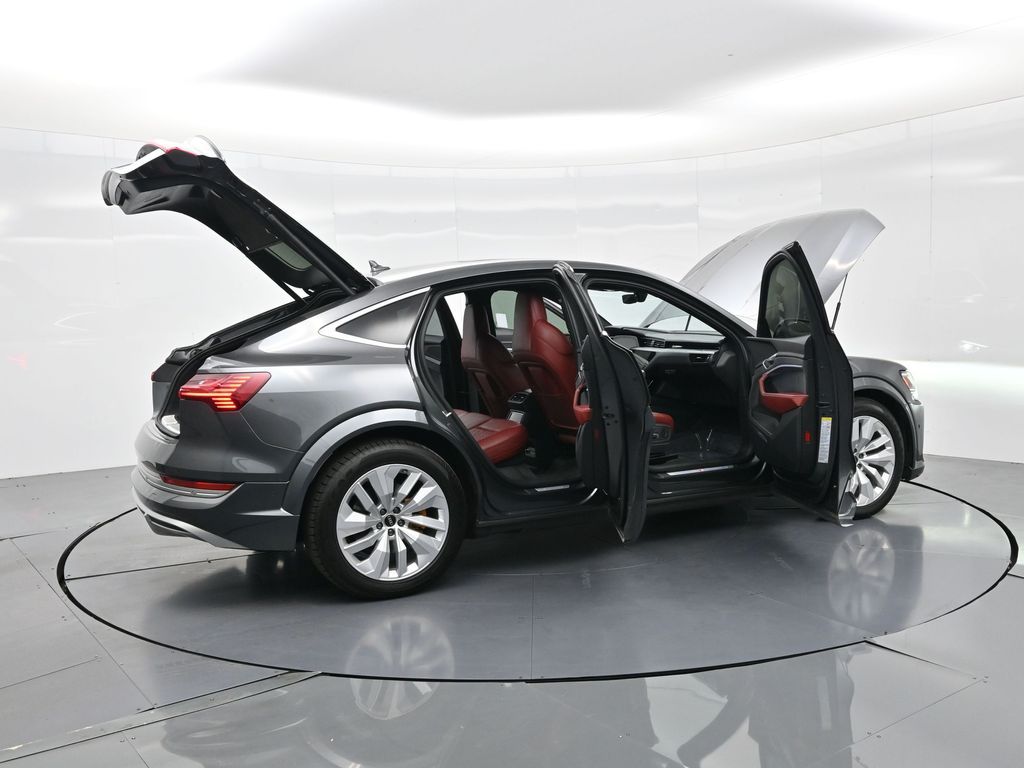 2022 Audi e-tron Sportback Premium Plus photo 4