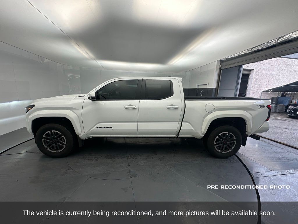 2024 Toyota Tacoma TRD Sport photo 2