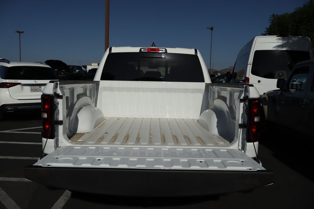 Photo 33