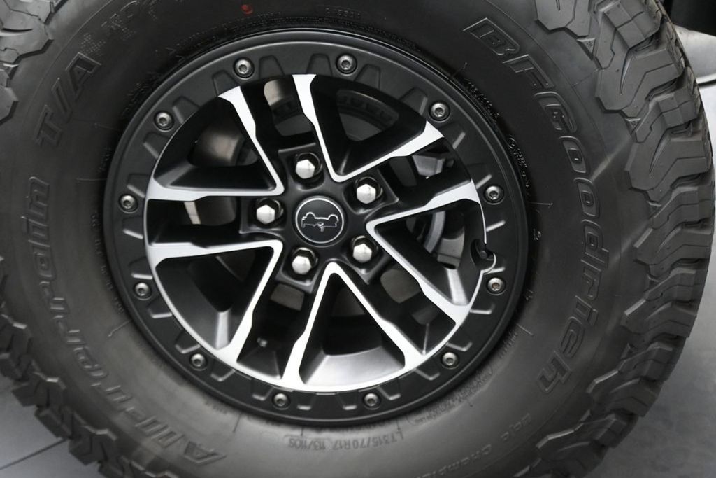 2025 Jeep Wrangler 4-Door Willys - Photo 31