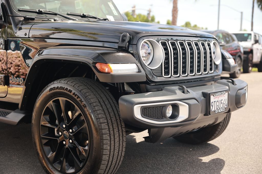 2025 Jeep Wrangler 4xe Sahara photo 6