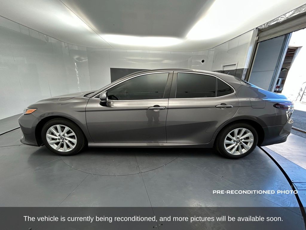 2023 Toyota Camry LE photo 2