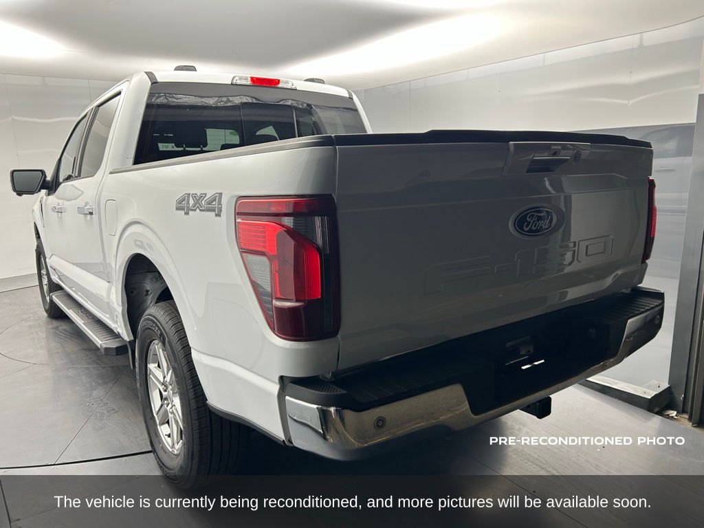 2024 Ford F-150 XLT photo 3