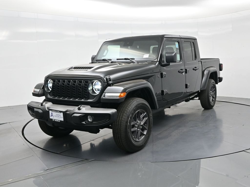 New 2025 Jeep Gladiator Sport S Pickup