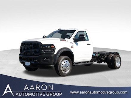 2026 Ram 5500HD Tradesman DRW Chassis Pickup