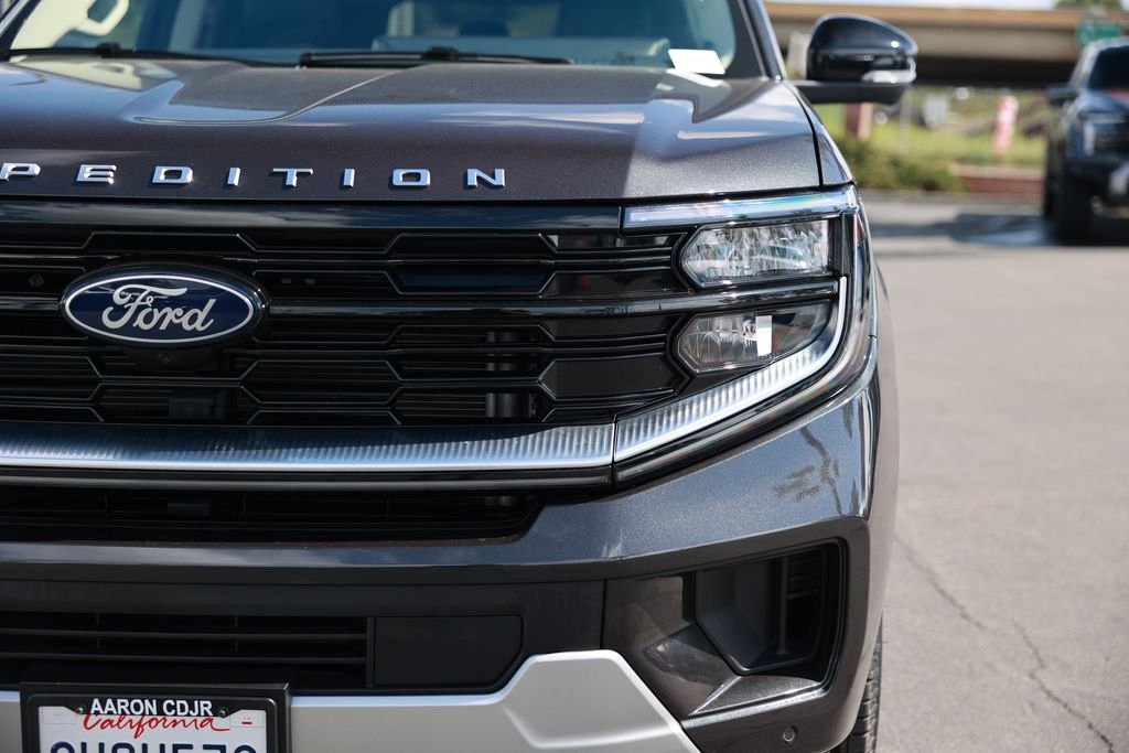 2025 Ford Expedition Platinum photo 4