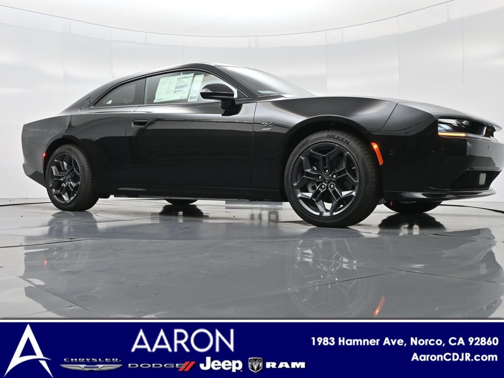 2025 Dodge Charger R/T photo 2