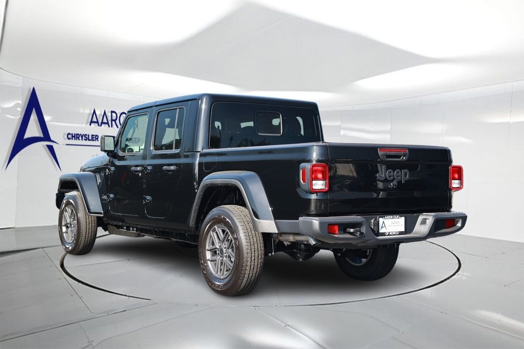 New 2026 Jeep Gladiator Sport S Pickup