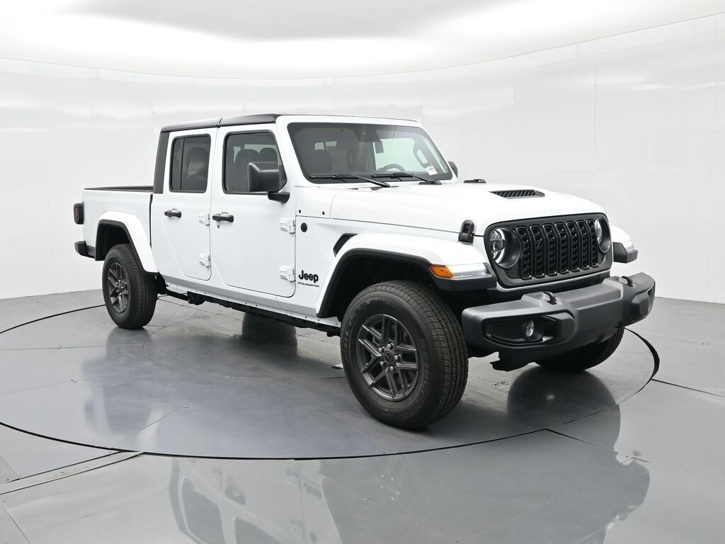 New 2025 Jeep Gladiator Sport S Pickup