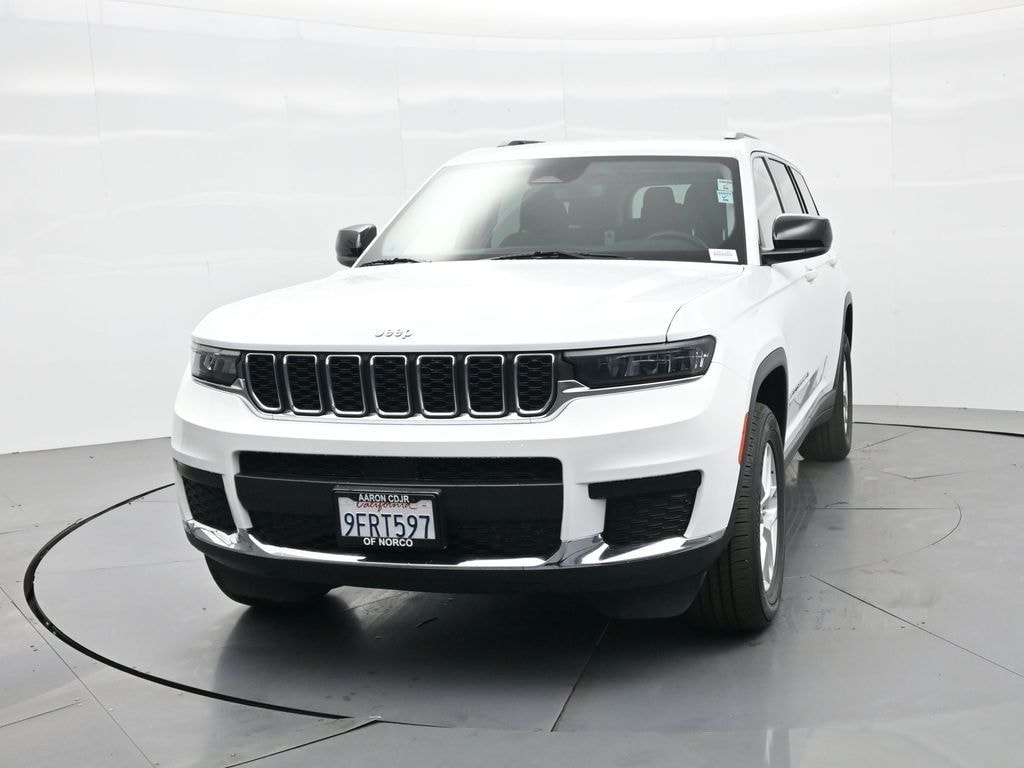 Used 2023 Jeep Grand Cherokee L Laredo SUV