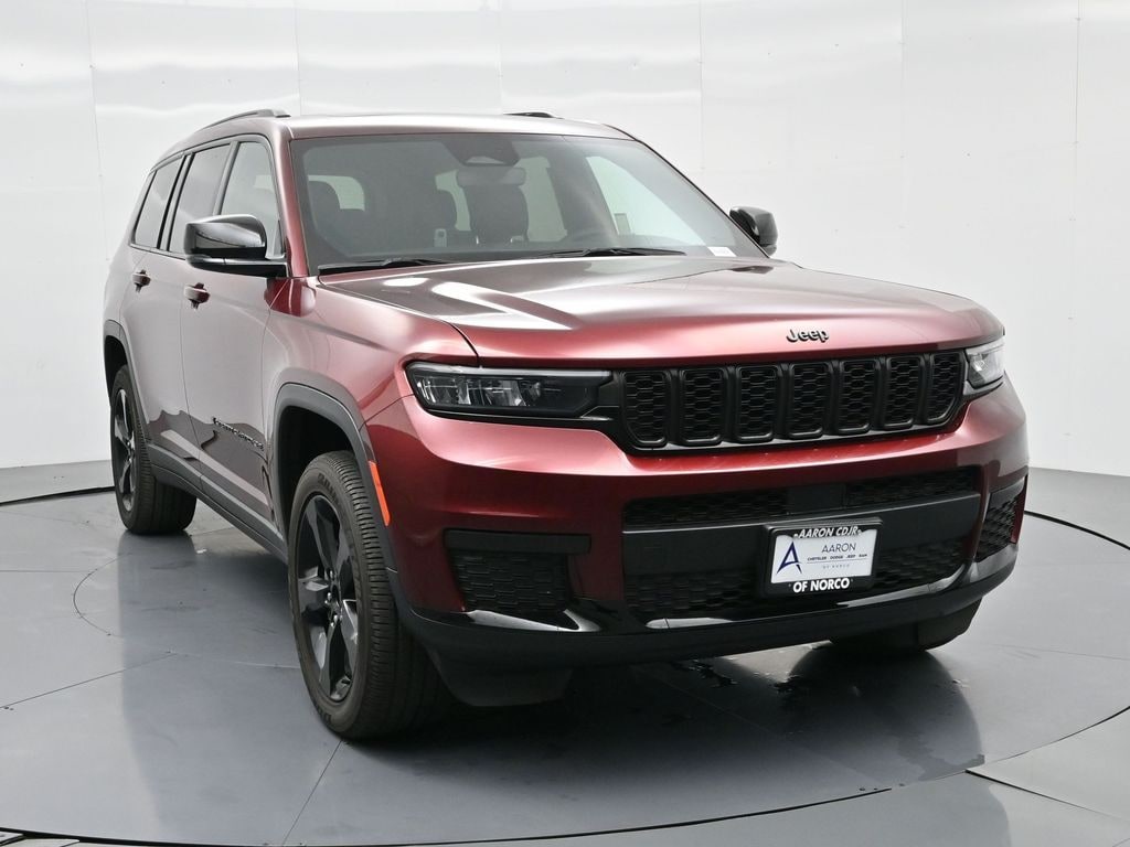 New 2023 Jeep Grand Cherokee L Altitude Sport Utility