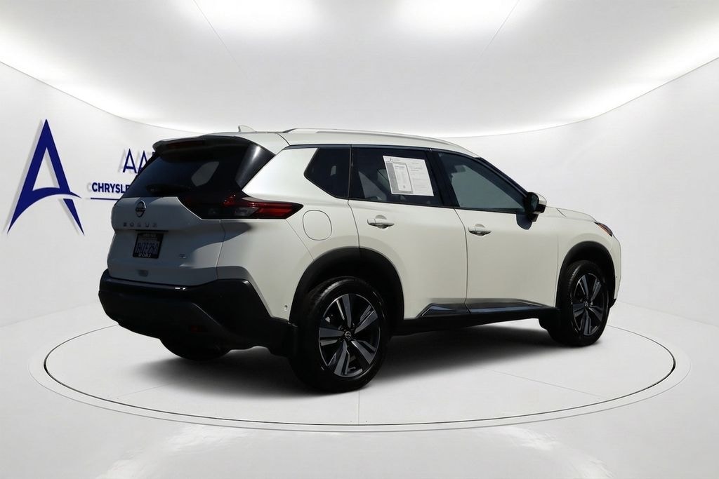 Used 2023 Nissan Rogue SL SUV