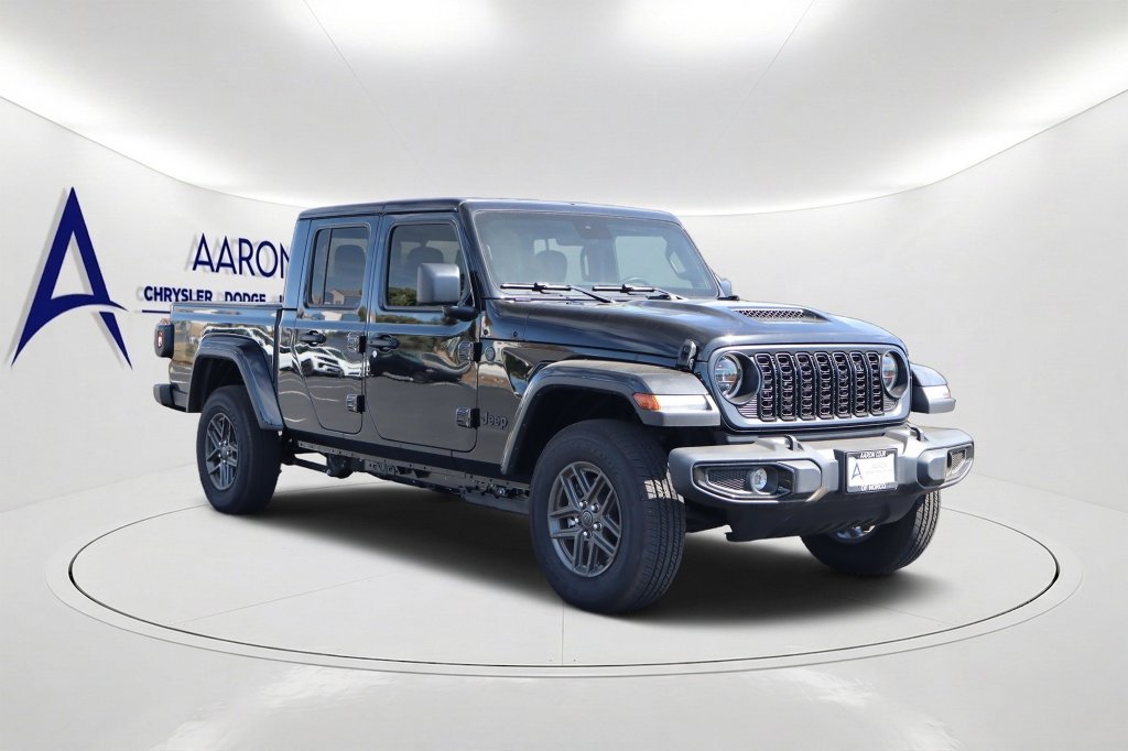 New 2026 Jeep Gladiator Sport S Pickup