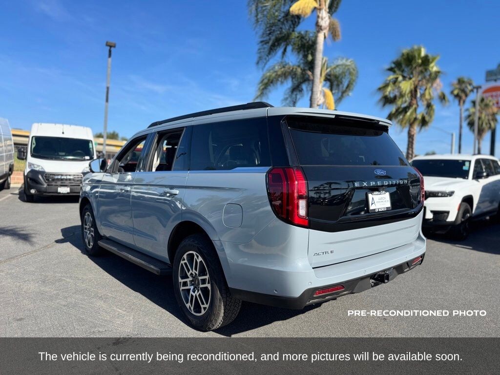 Used 2025 Ford Expedition Active SUV