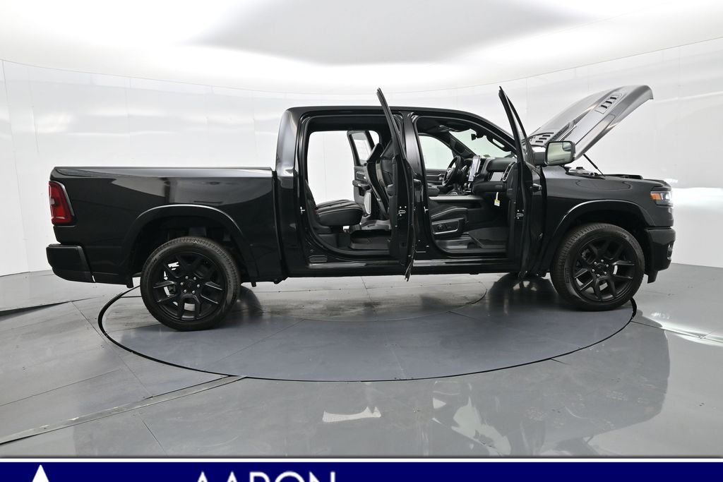2025 Ram 1500 Laramie photo 3