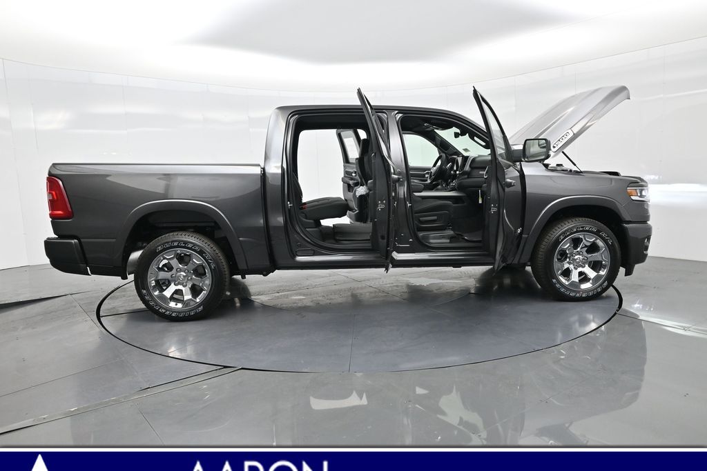 2025 Ram 1500 Big Horn photo 3