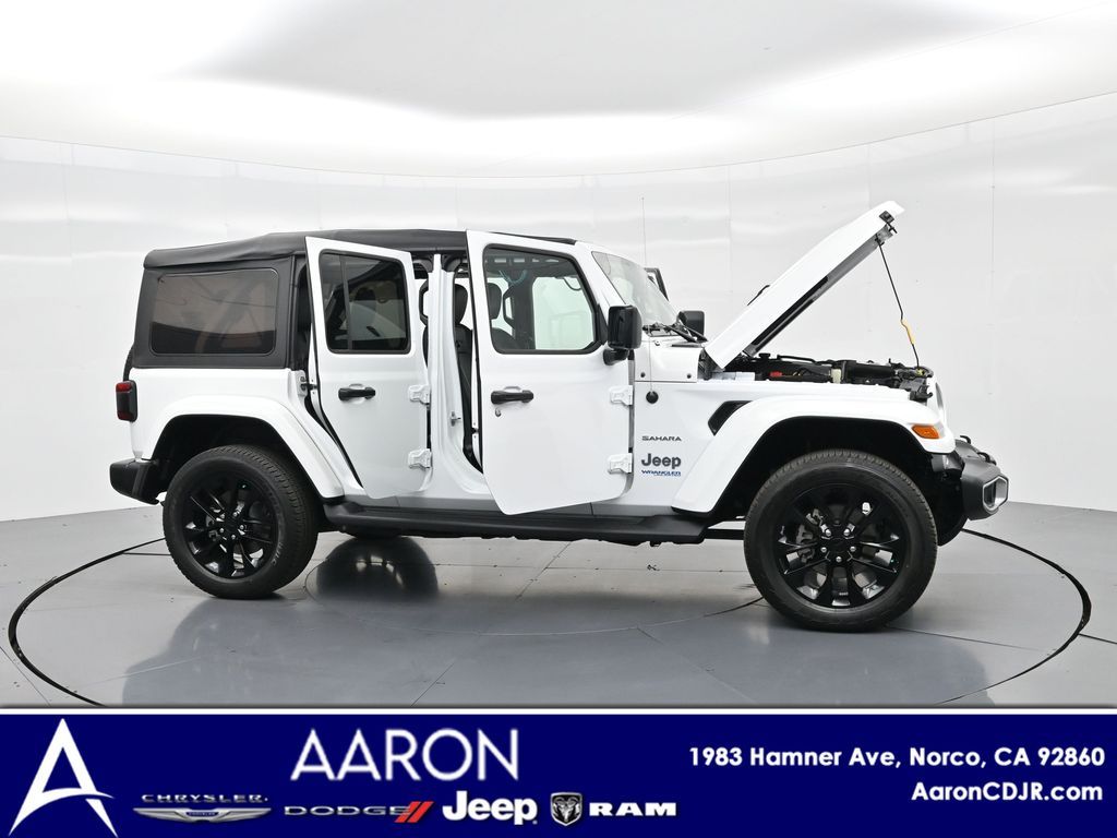2021 Jeep Wrangler Unlimited Sahara 4xe photo 3