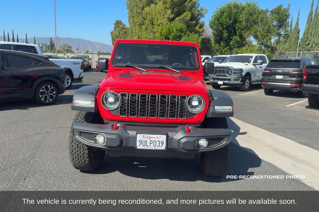 Used 2025 Jeep Wrangler Rubicon SUV