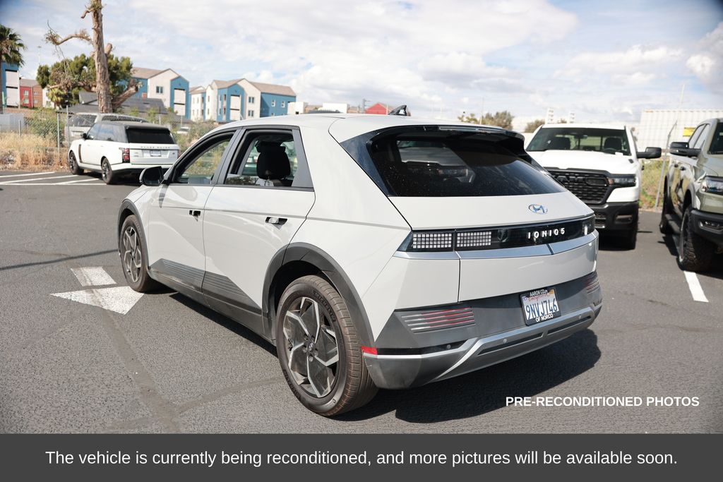 2024 Hyundai IONIQ 5 SE photo 2