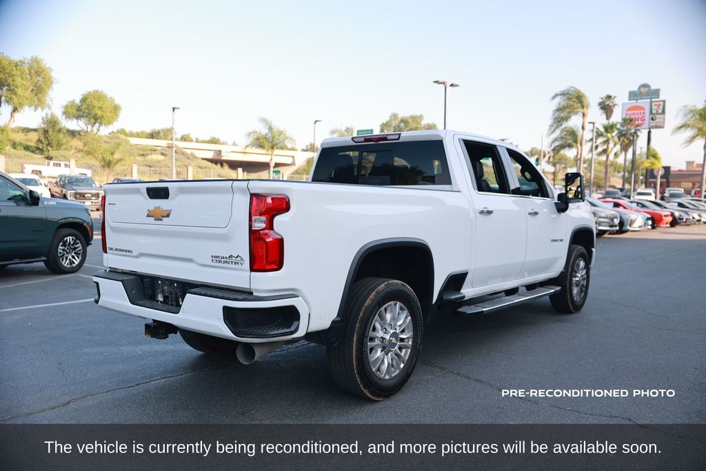 2023 Chevrolet Silverado 3500 HD High Country photo 6