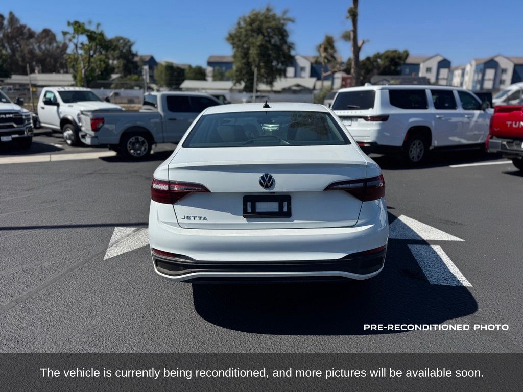 2024 Volkswagen Jetta 1.5T S photo 4