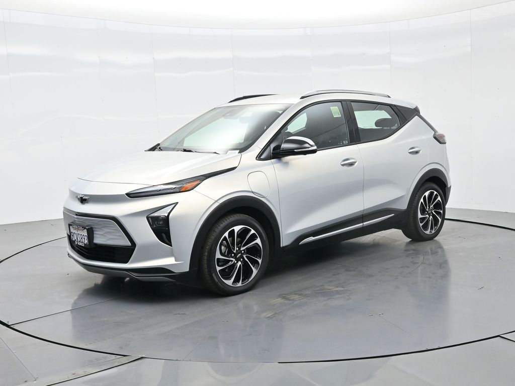 Used 2023 Chevrolet Bolt EUV Premier with VIN 1G1FZ6S08P4100889 for sale in Norco, CA