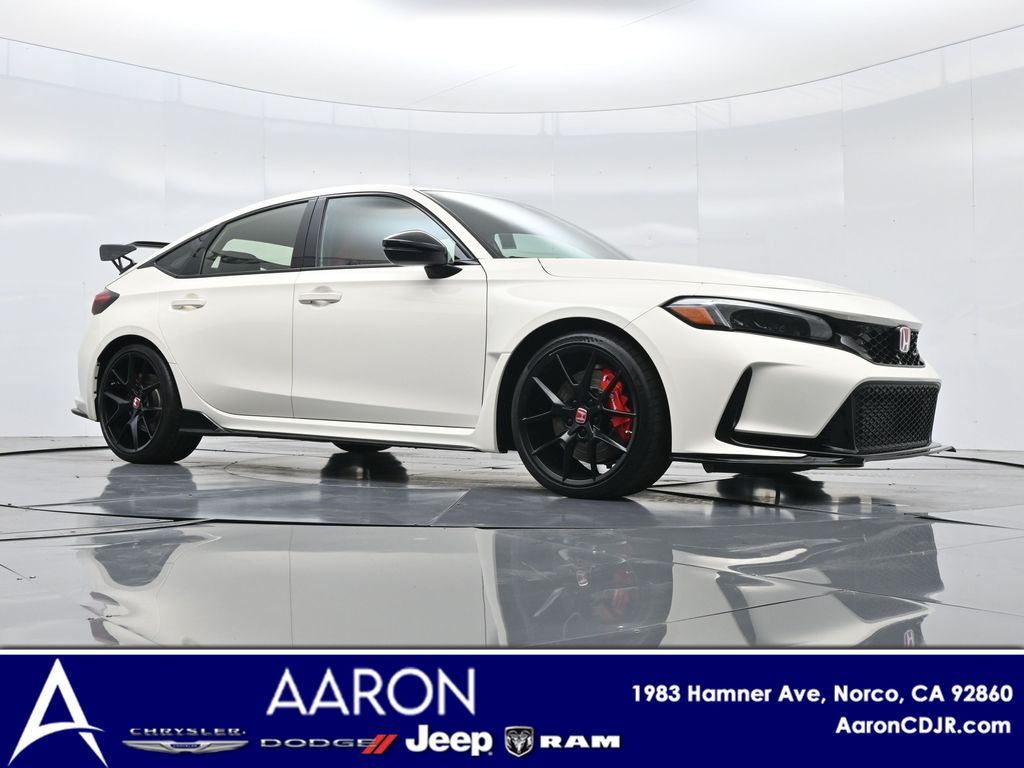 2023 Honda Civic Type R Touring photo 2
