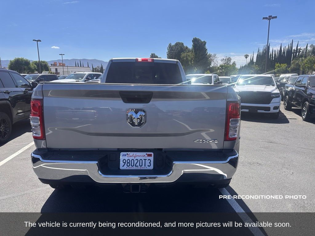 2022 Ram 3500 Tradesman photo 4