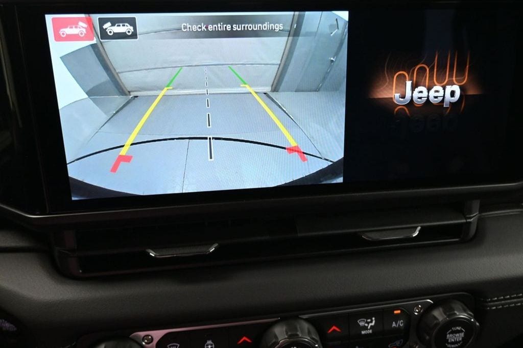 2025 Jeep Wrangler 4-Door Sahara - Photo 20