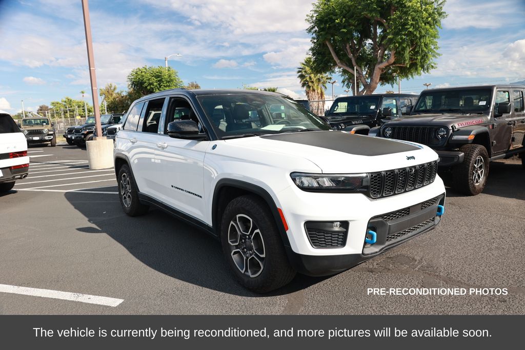 2022 Jeep Grand Cherokee 4xe Trailhawk photo 3