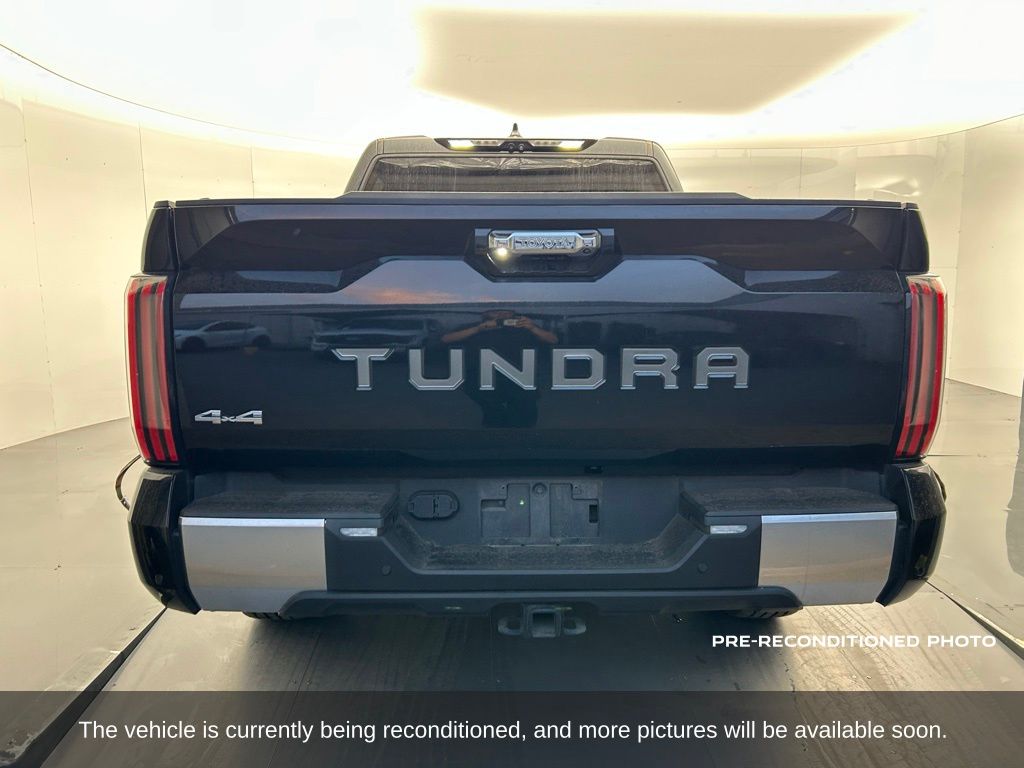 2022 Toyota Tundra Limited CrewMax photo 4