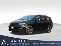 2026 Chrysler Pacifica Limited Passenger Van