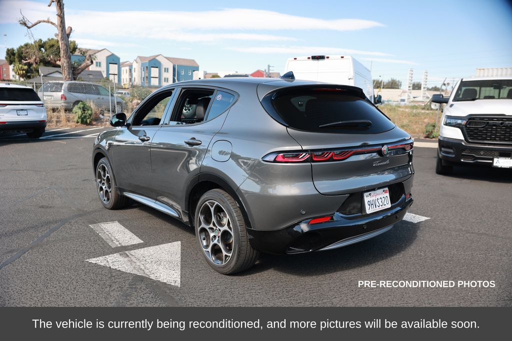 2024 Alfa Romeo Tonale Ti photo 2