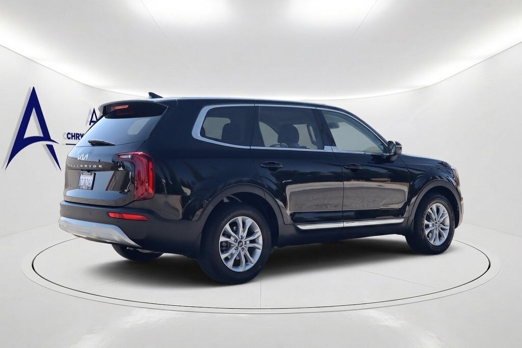 Used 2022 Kia Telluride LX SUV