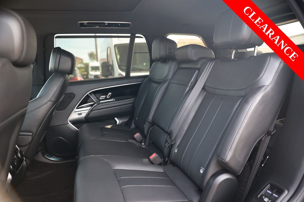2025 Land Rover Range Rover SE - Photo 32