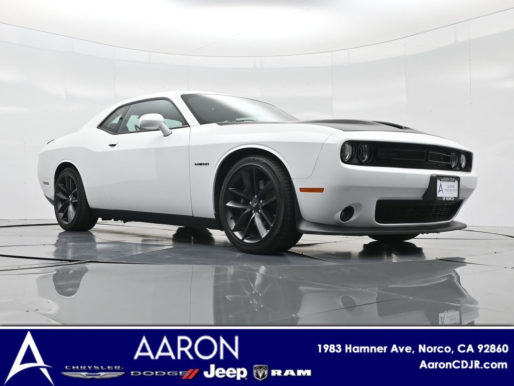 2021 Dodge Challenger R/T photo 2