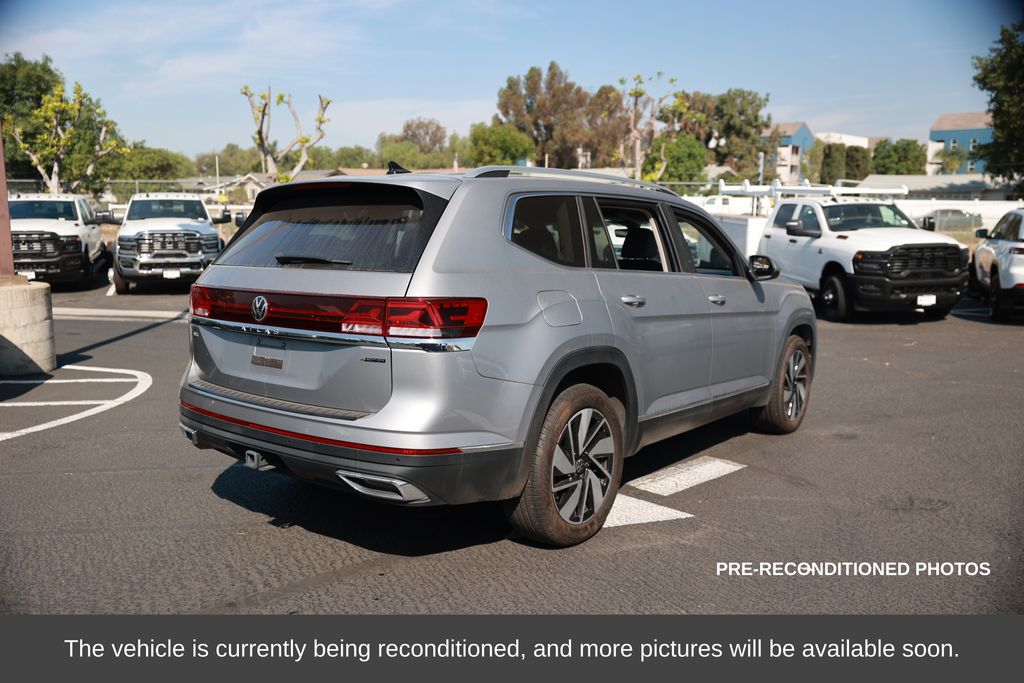 2024 Volkswagen Atlas 2.0T SEL photo 4