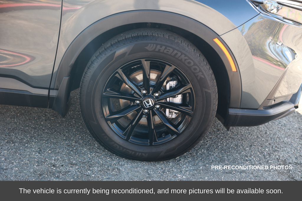 2025 Honda CR-V Hybrid Sport-L photo 3