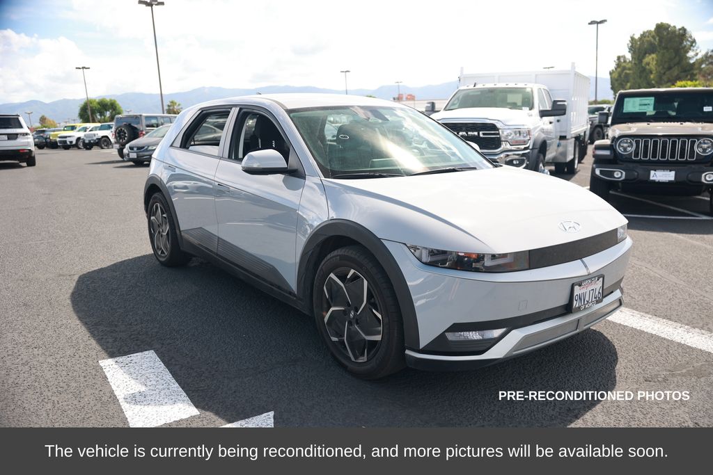 2024 Hyundai IONIQ 5 SE photo 3
