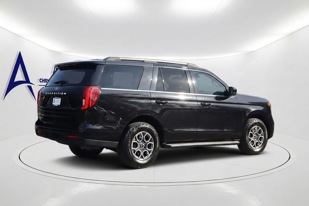 Used 2025 Ford Expedition Active SUV