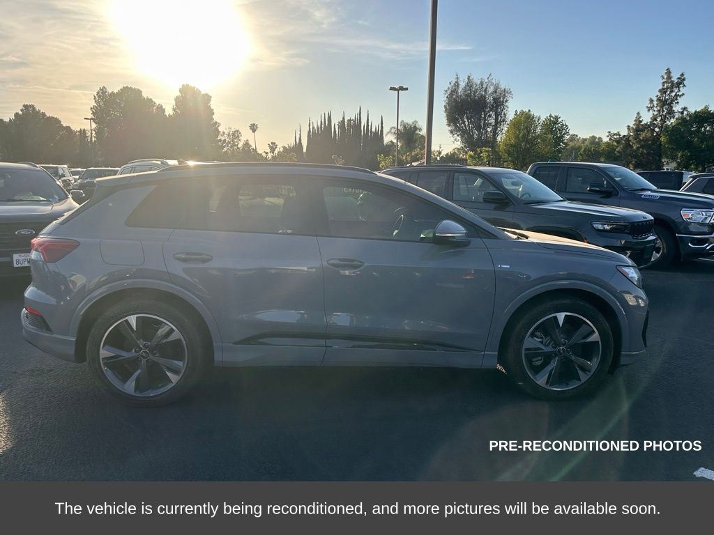 2024 Audi Q4 e-tron 55 Premium photo 6