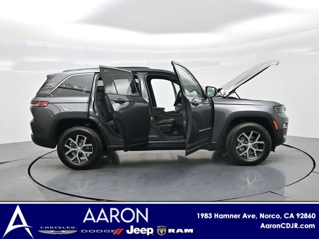 New 2025 Jeep Grand Cherokee Limited Sport Utility