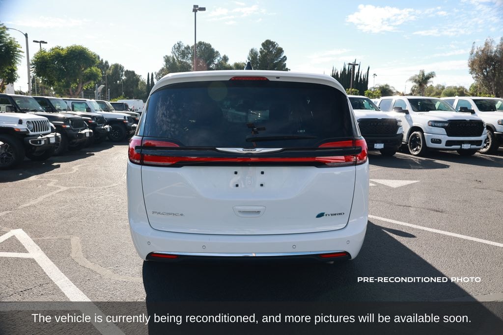 Used 2023 Chrysler Pacifica Plug-In Hybrid Touring L Van Passenger Van