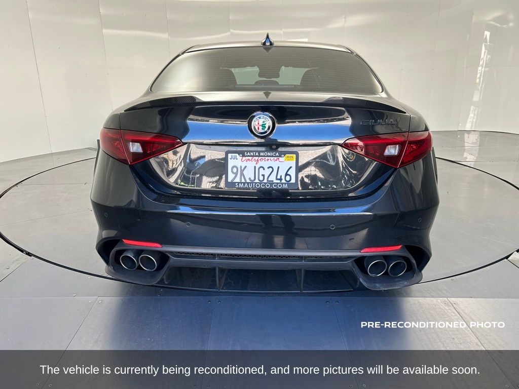 2020 Alfa Romeo Giulia Quadrifoglio photo 4