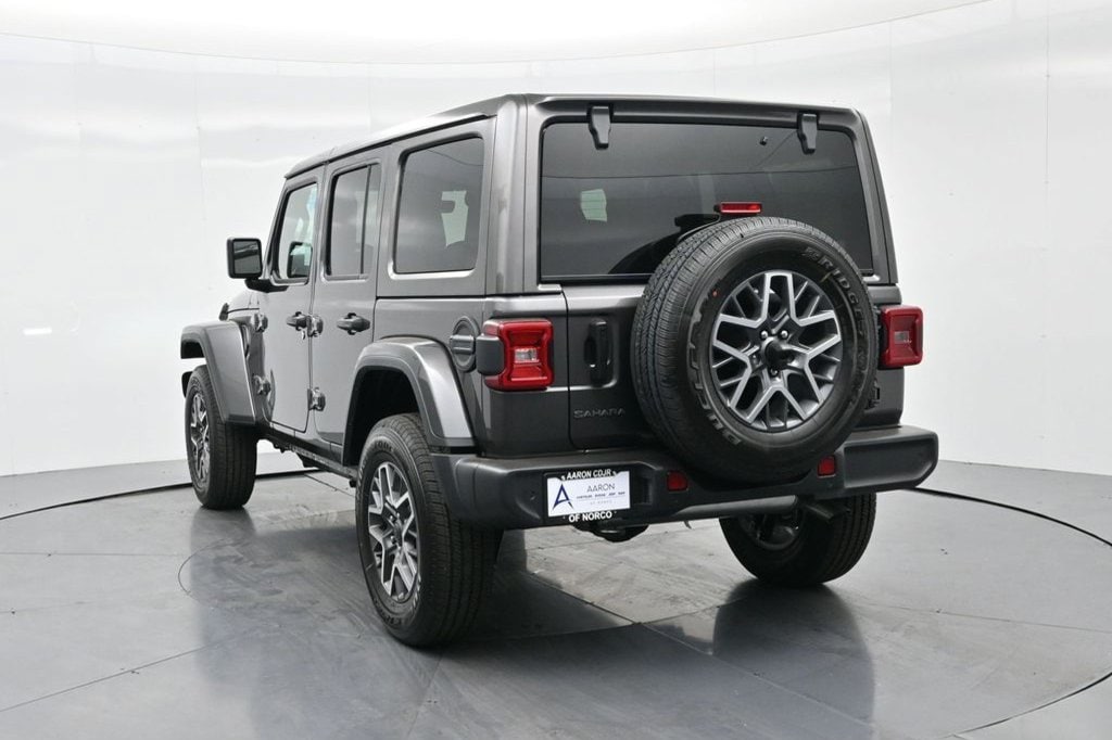 2025 Jeep Wrangler 4-Door Sahara - Photo 7