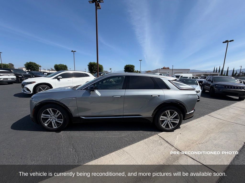 Used 2024 Cadillac LYRIQ Tech with VIN 1GYKPMRKXRZ135490 for sale in Norco, CA