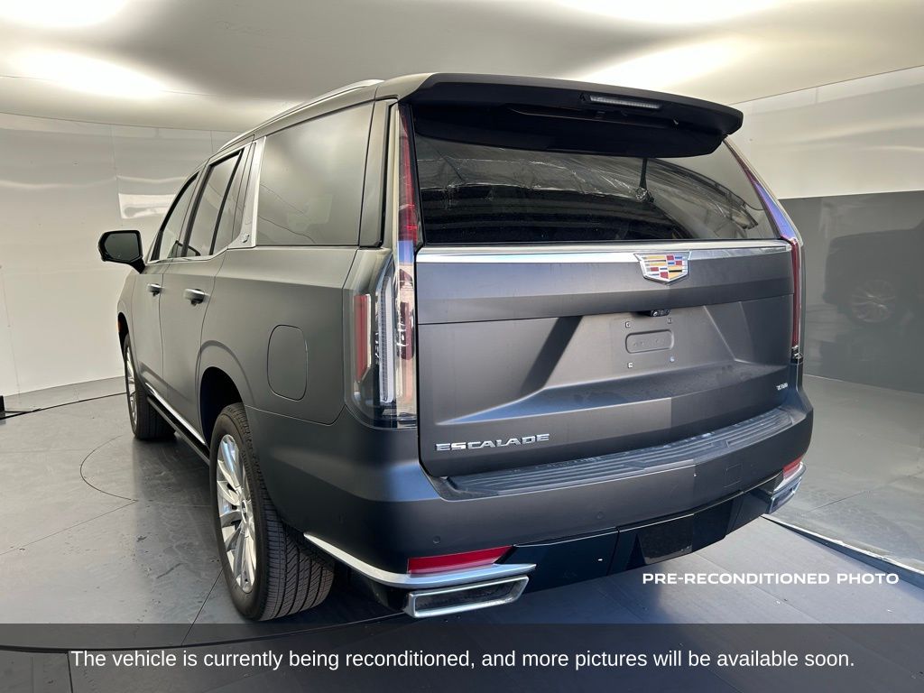 2023 Cadillac Escalade Premium Luxury photo 2